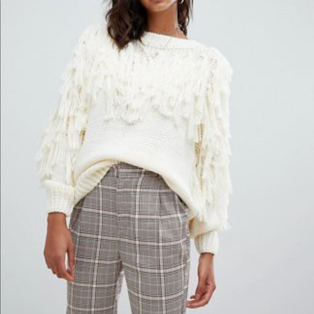 NWT Boohoo Tassel Trim Sweater in Cream